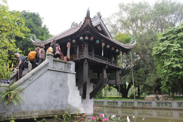 Chùa Mot Cot Pagoda